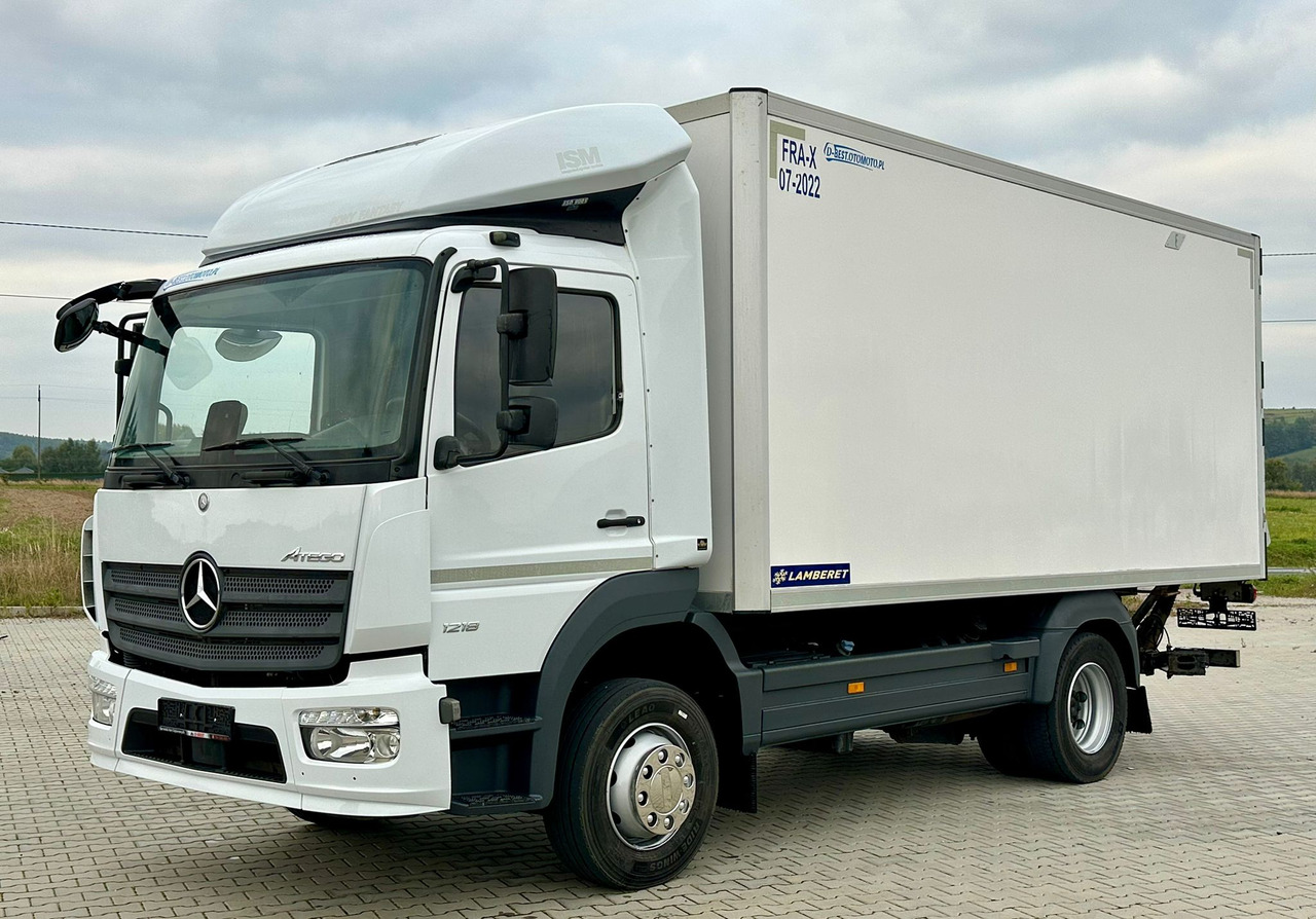MERCEDES-BENZ ATEGO 1218 / CHŁODNIA / WINDA / 12 PALET / 5.10 M DŁUGOŚCI / AUTOMAT / LAMBERET / 5090 KG ŁADOWNOŚCI - Refrižeratorius sunkvežimis: foto 2 MERCEDES-BENZ ATEGO 1218 / CHŁODNIA / WINDA / 12 PALET / 5.10 M DŁUGOŚCI / AUTOMAT / LAMBERET / 5090 KG ŁADOWNOŚCI - Refrižeratorius sunkvežimis: foto 2