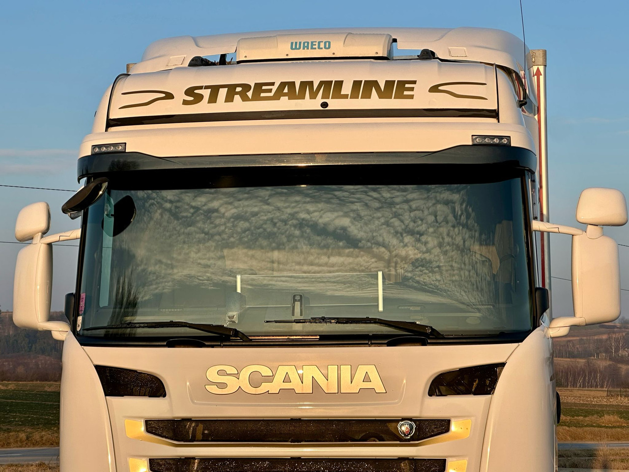 Izoterminis sunkvežimis SCANIA G360 / IZOTERMA / 6.8 M DŁUGOŚCI / AUTOMAT / CAŁA NA PODUSZKACH / KLIMA POSTOJOWA / ELEKTRYCZNA ROLETA TYŁ / SYPIALKA: foto 9