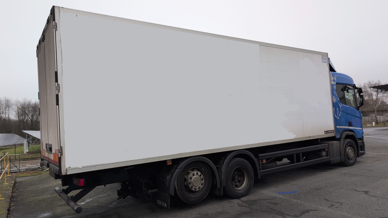 SCANIA ZESTAW / CHŁODNIA / LAMBERET / 6X2 / 36 EUROPALET / SERWISOWANY / AUTOMAT / SYPIALKA - Refrižeratorius sunkvežimis: foto 2 SCANIA ZESTAW / CHŁODNIA / LAMBERET / 6X2 / 36 EUROPALET / SERWISOWANY / AUTOMAT / SYPIALKA - Refrižeratorius sunkvežimis: foto 2