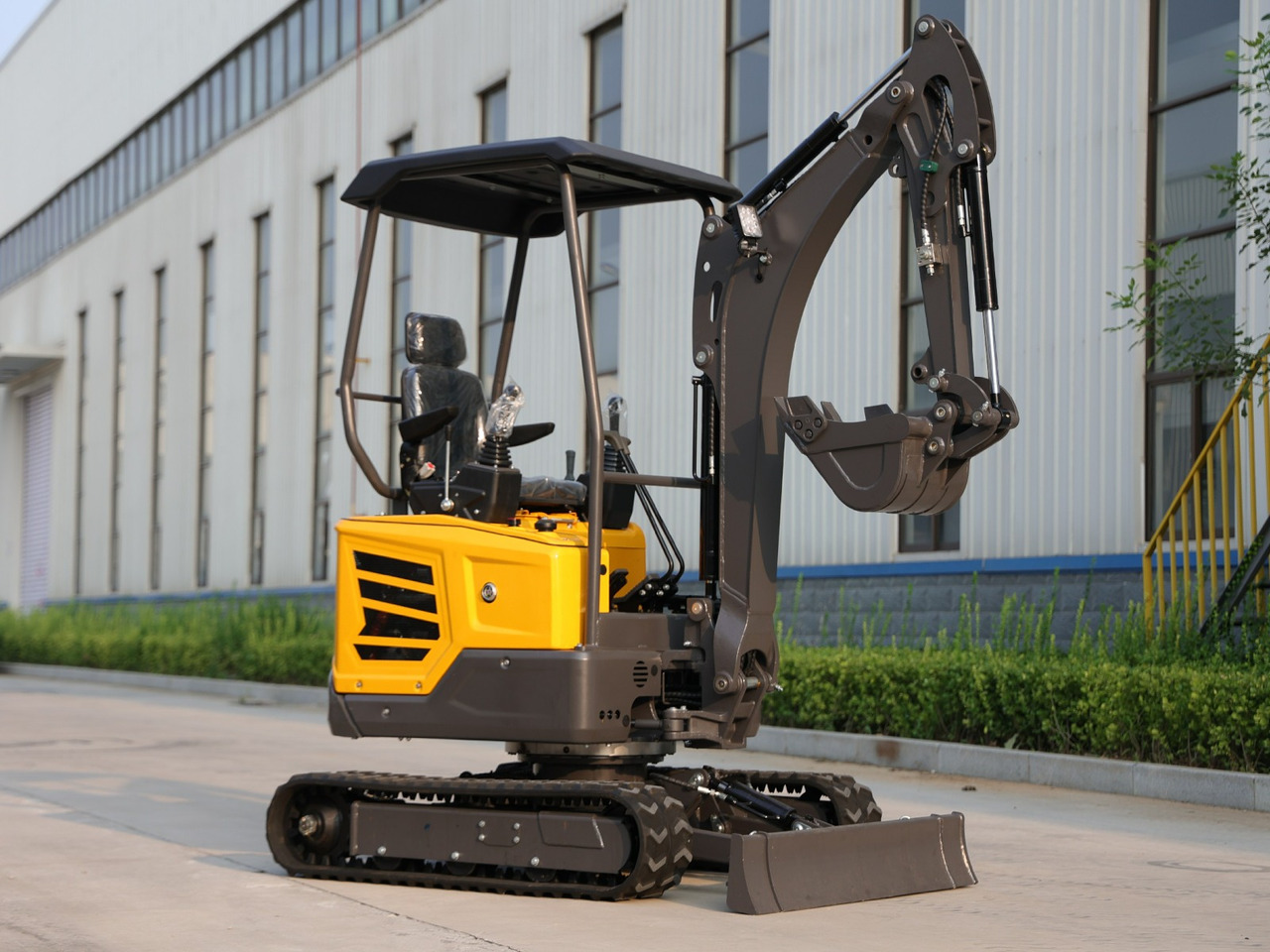 KUBOTA Diesel Mini excavator 2 Ton - Müller machinery MB 20 - SH - Mini ekskavatorius: foto 4 KUBOTA Diesel Mini excavator 2 Ton - Müller machinery MB 20 - SH - Mini ekskavatorius: foto 4