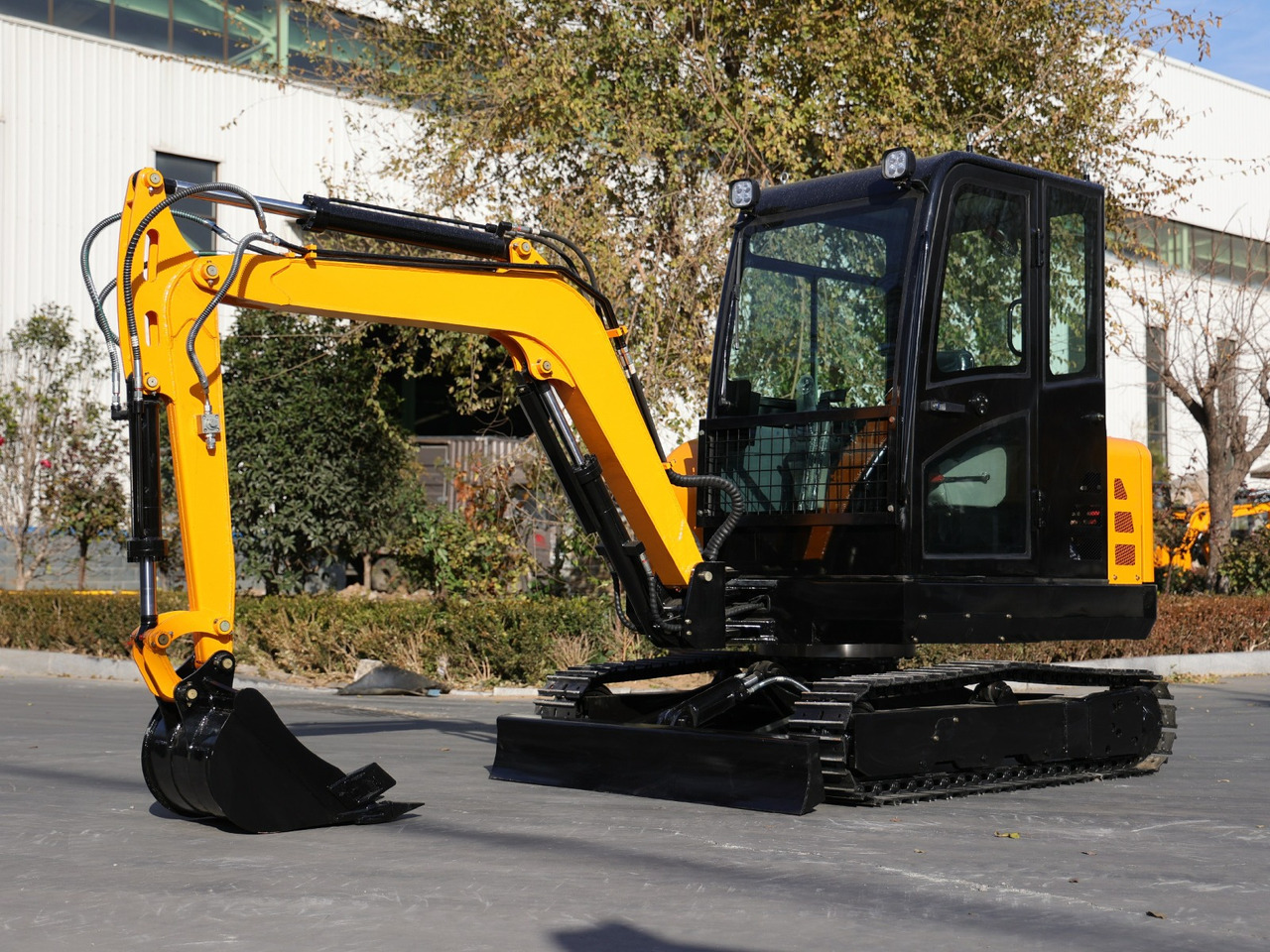 KUBOTA Diesel Mini excavator 3.5 Ton - Müller Machinery MB 35 - VKSH - Mini ekskavatorius: foto 1 KUBOTA Diesel Mini excavator 3.5 Ton - Müller Machinery MB 35 - VKSH - Mini ekskavatorius: foto 1