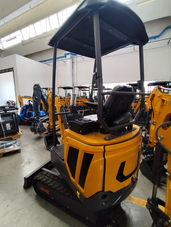 Müller Machinery Diesel Mini excavator 1.6 Ton - Müller Machinery MB 16 - SH Laidong LL380B motor - Mini ekskavatorius: foto 1 Müller Machinery Diesel Mini excavator 1.6 Ton - Müller Machinery MB 16 - SH Laidong LL380B motor - Mini ekskavatorius: foto 1