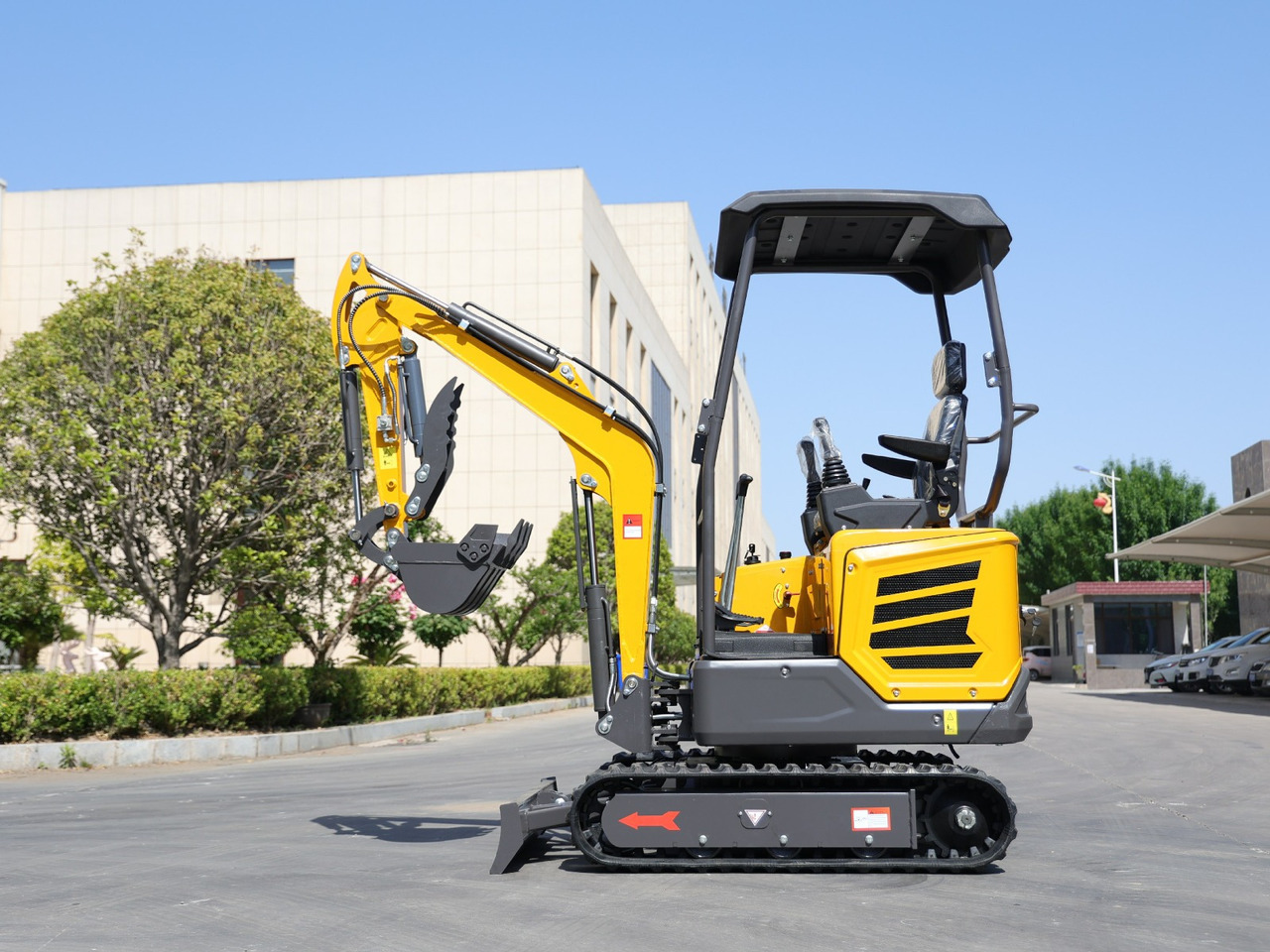 Müller Machinery Diesel Mini excavator 1.8 Ton - Mini excavator MB 18 - SH Laidong KM385B motor - Mini ekskavatorius: foto 5 Müller Machinery Diesel Mini excavator 1.8 Ton - Mini excavator MB 18 - SH Laidong KM385B motor - Mini ekskavatorius: foto 5