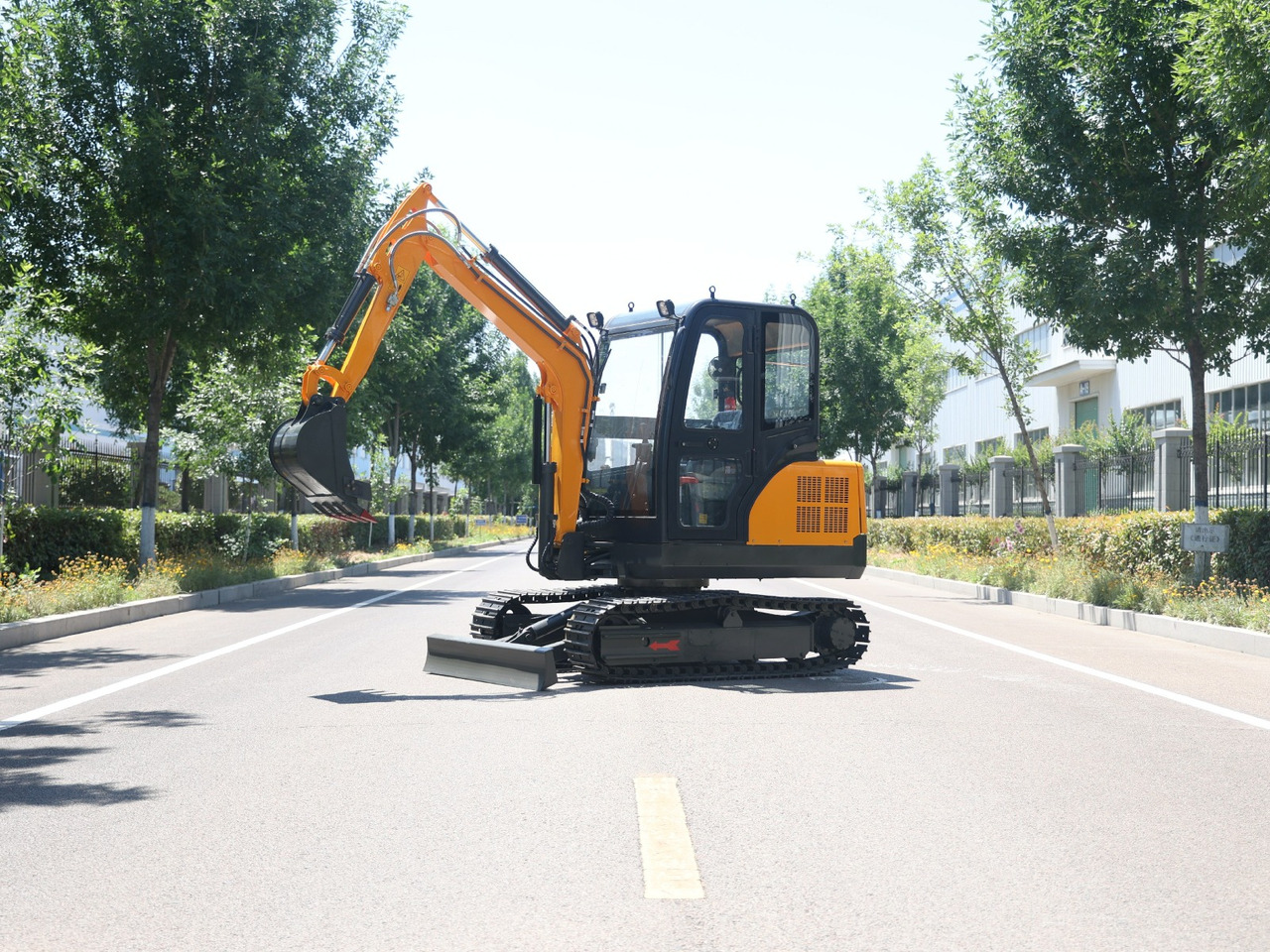 Müller Machinery Diesel Mini excavator 4 ton - Müller Machinery MB 40 - VKSH Xinchai 4D32 Series Motor - Mini ekskavatorius: foto 1 Müller Machinery Diesel Mini excavator 4 ton - Müller Machinery MB 40 - VKSH Xinchai 4D32 Series Motor - Mini ekskavatorius: foto 1