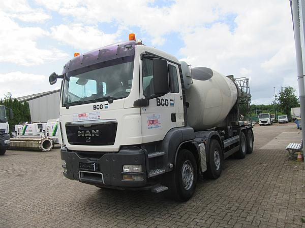 2009 MAN MIXER TRUCK 10M3 8x4 - Betonvežis: foto 1 2009 MAN MIXER TRUCK 10M3 8x4 - Betonvežis: foto 1