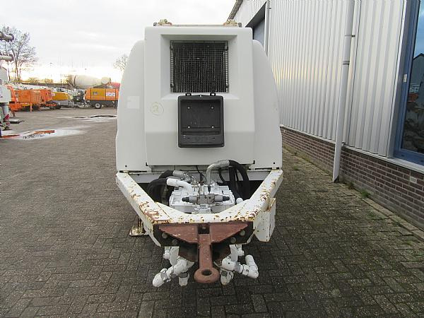 2014 SCHWING SP1800 D 129KW trailer pump - Stacionarus betono siurblys: foto 3 2014 SCHWING SP1800 D 129KW trailer pump - Stacionarus betono siurblys: foto 3