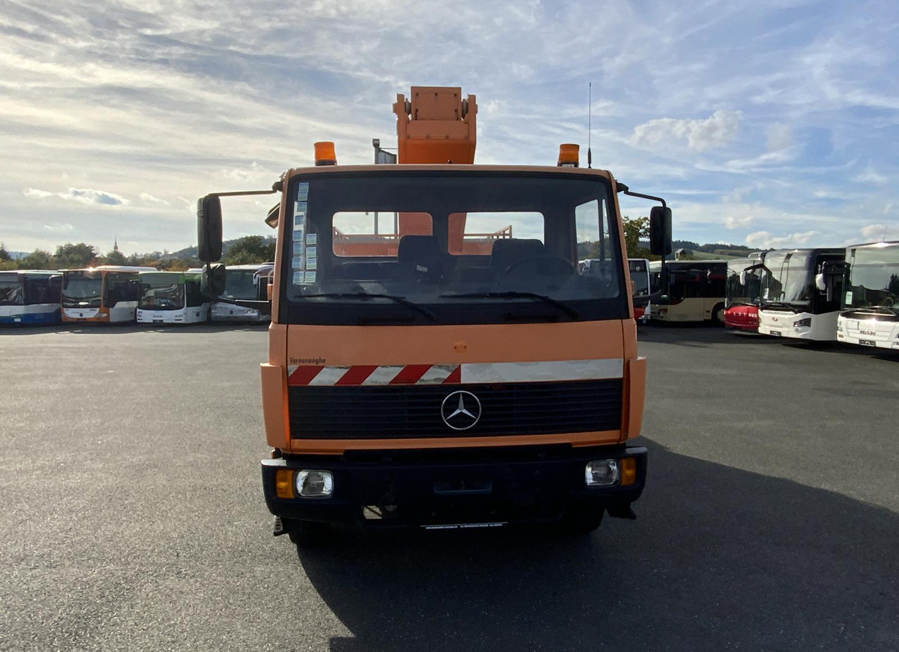 Mercedes-Benz 1117 - Autobokštelio: foto 5 Mercedes-Benz 1117 - Autobokštelio: foto 5