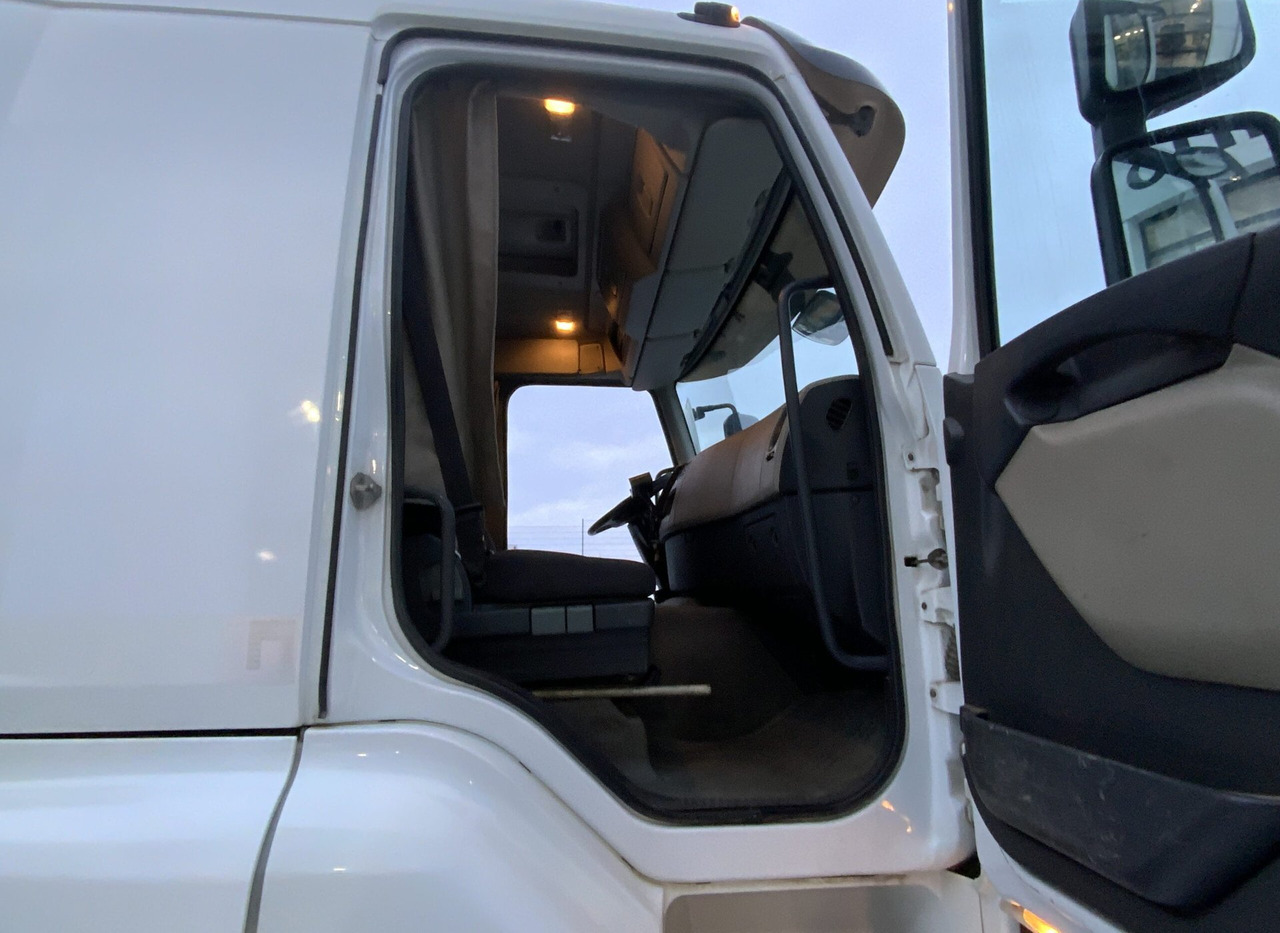 Savivartis sunkvežimis Renault Premium 460.32 8x4 Dxi: foto 16