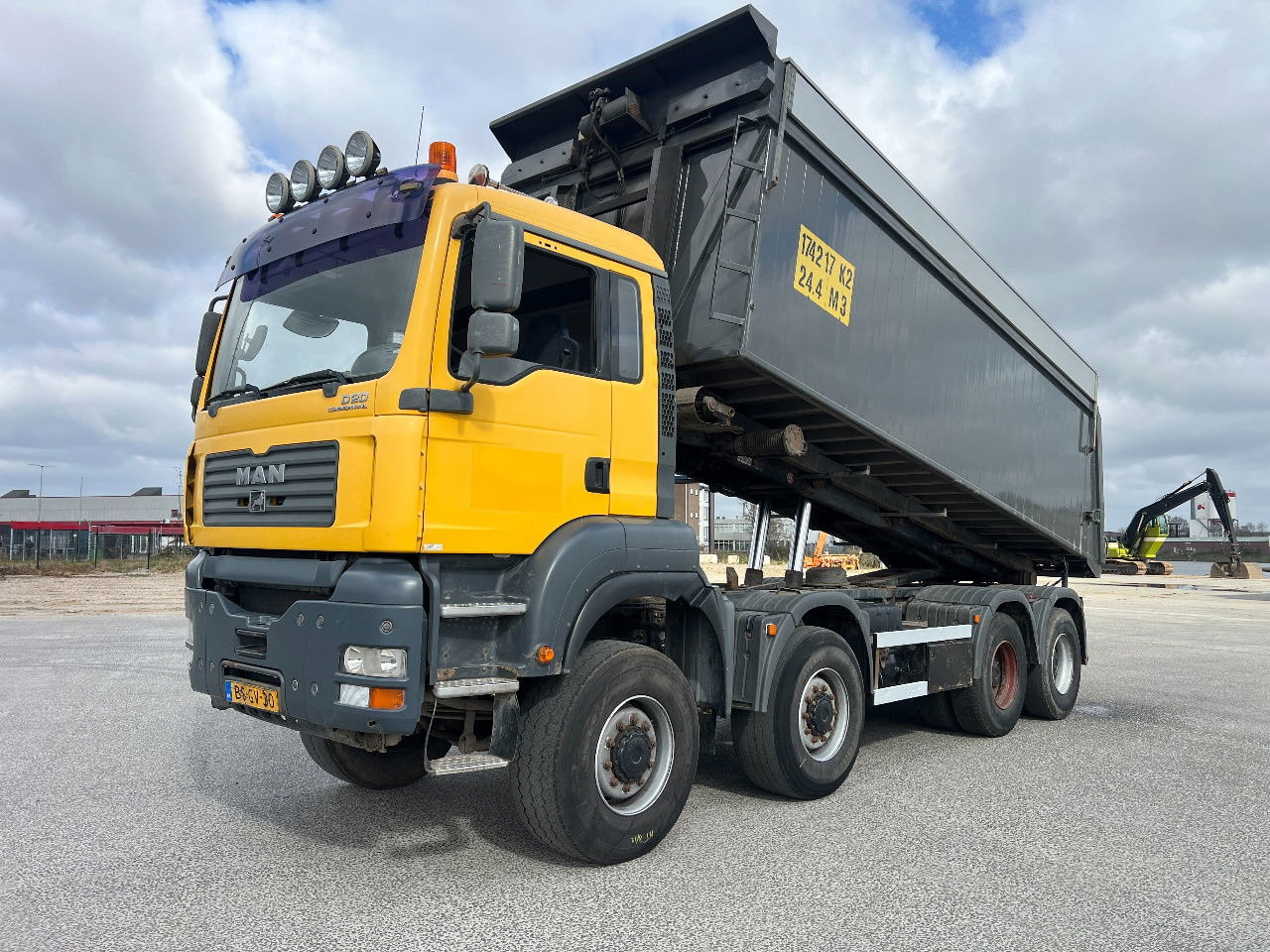 MAN TGA 41.430 TGA 39.430 8x8, full steel, Manual - Savivartis sunkvežimis: foto 1 MAN TGA 41.430 TGA 39.430 8x8, full steel, Manual - Savivartis sunkvežimis: foto 1