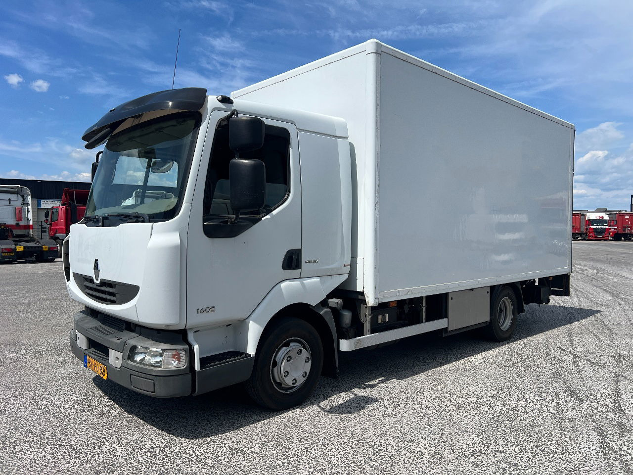 Renault Midliner 160 Manual - Furgonas sunkvežimis: foto 1 Renault Midliner 160 Manual - Furgonas sunkvežimis: foto 1