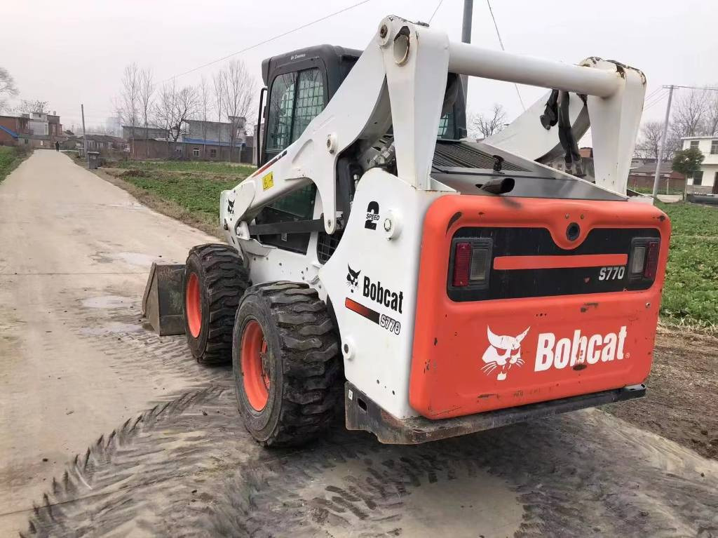 Bobcat S 770 - Mini krautuvas: foto 2 Bobcat S 770 - Mini krautuvas: foto 2