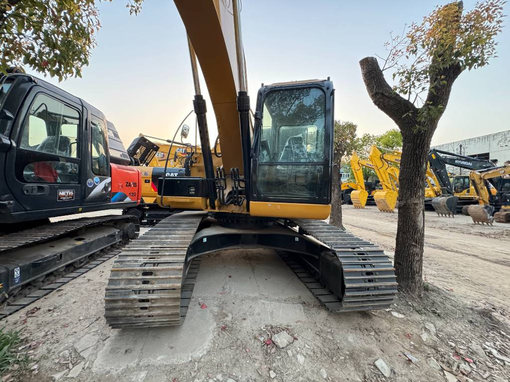 CAT 320 D C7.1 ENGINE - Vikšrinis ekskavatorius: foto 4 CAT 320 D C7.1 ENGINE - Vikšrinis ekskavatorius: foto 4