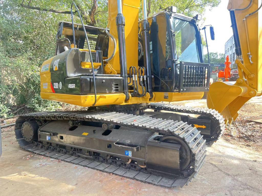 CAT 320 D L - Vikšrinis ekskavatorius: foto 3 CAT 320 D L - Vikšrinis ekskavatorius: foto 3
