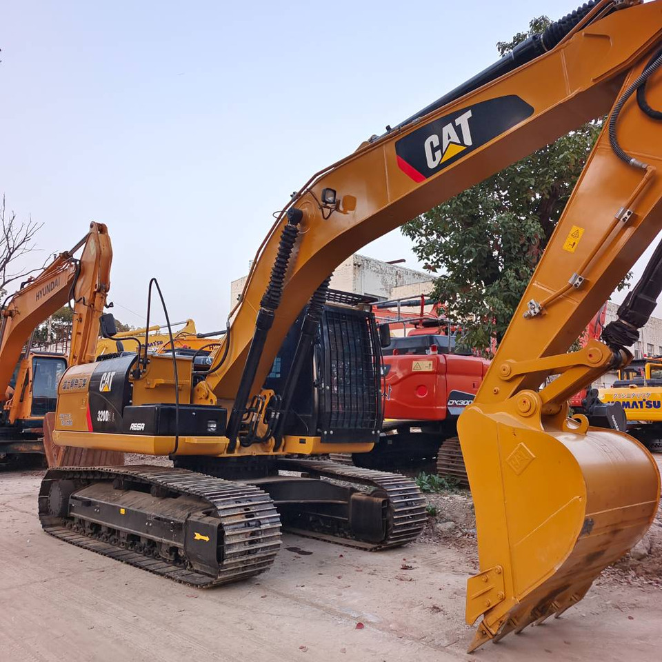 CAT 320D2L - Vikšrinis ekskavatorius: foto 4 CAT 320D2L - Vikšrinis ekskavatorius: foto 4