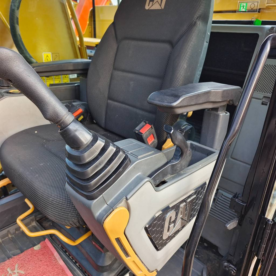 CAT 320GC - Vikšrinis ekskavatorius: foto 4 CAT 320GC - Vikšrinis ekskavatorius: foto 4