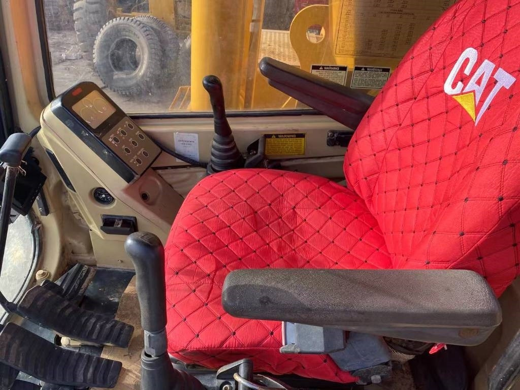 CAT 330 B L - Vikšrinis ekskavatorius: foto 3 CAT 330 B L - Vikšrinis ekskavatorius: foto 3