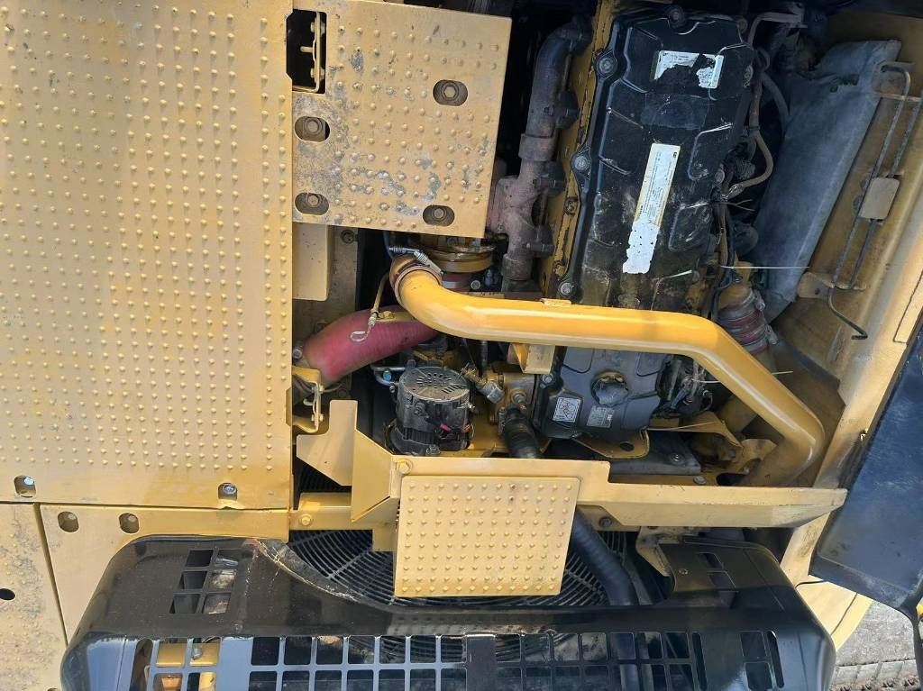 CAT 330 D - Vikšrinis ekskavatorius: foto 2 CAT 330 D - Vikšrinis ekskavatorius: foto 2