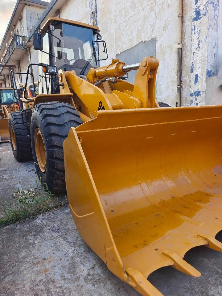CAT 950 G - Ratinis krautuvas: foto 2 CAT 950 G - Ratinis krautuvas: foto 2