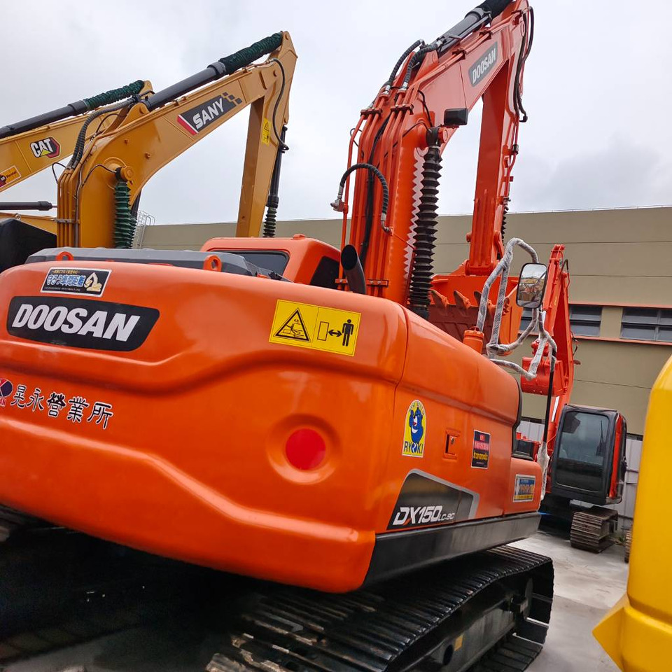 Doosan DX 150 LC - Vikšrinis ekskavatorius: foto 1 Doosan DX 150 LC - Vikšrinis ekskavatorius: foto 1