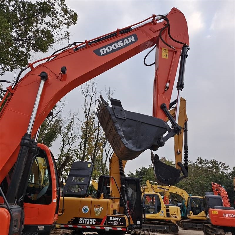 Vikšrinis ekskavatorius Doosan DX 225 LC-9C: foto 14