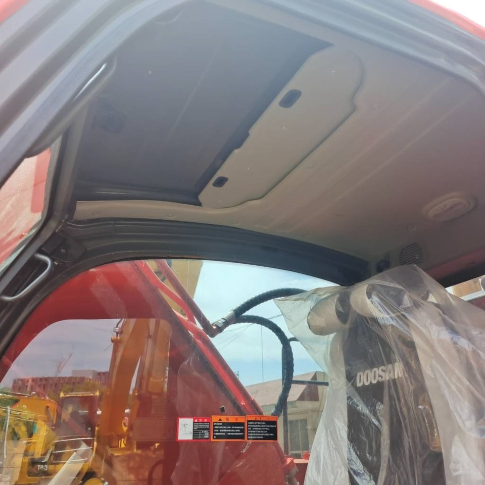 Doosan DX 225 LC-9C - Vikšrinis ekskavatorius: foto 4 Doosan DX 225 LC-9C - Vikšrinis ekskavatorius: foto 4