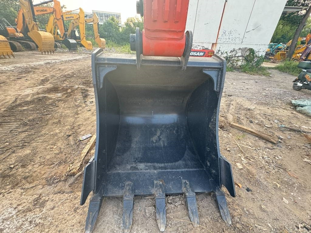 Doosan DX 225 LC - Vikšrinis ekskavatorius: foto 3 Doosan DX 225 LC - Vikšrinis ekskavatorius: foto 3