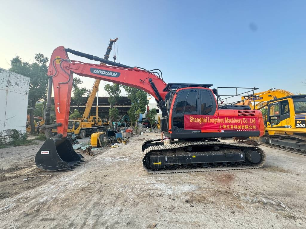 Doosan DX 225 LC - Vikšrinis ekskavatorius: foto 1 Doosan DX 225 LC - Vikšrinis ekskavatorius: foto 1