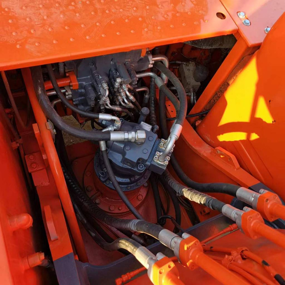 Vikšrinis ekskavatorius Doosan DX 225 LC: foto 9