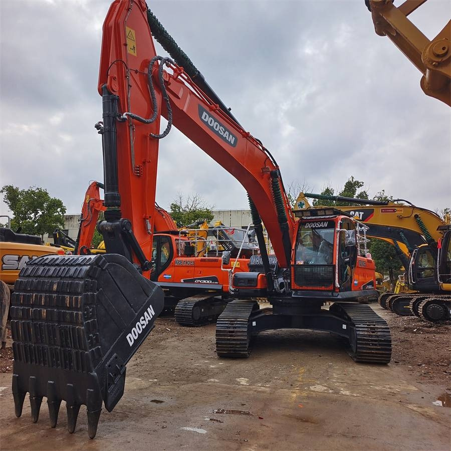 Doosan DX 300 LC - Vikšrinis ekskavatorius: foto 1 Doosan DX 300 LC - Vikšrinis ekskavatorius: foto 1