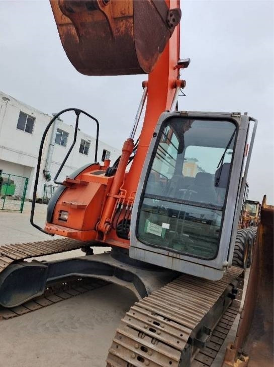 Hitachi ZX 135 US - Vikšrinis ekskavatorius: foto 5 Hitachi ZX 135 US - Vikšrinis ekskavatorius: foto 5