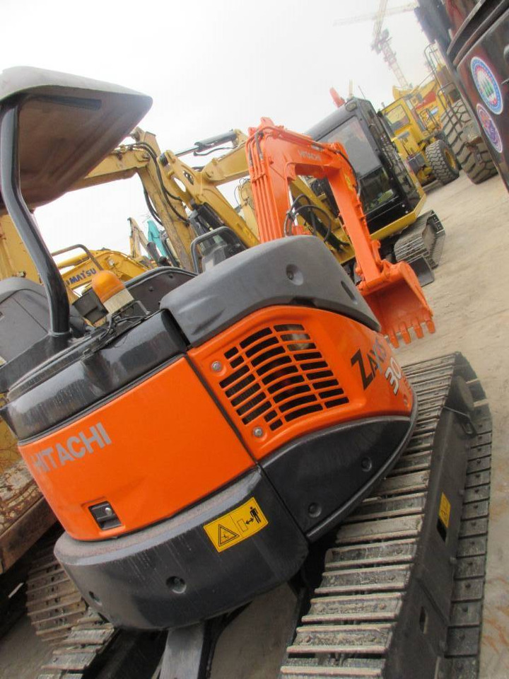 Hitachi ZX 30 U - Mini ekskavatorius: foto 3 Hitachi ZX 30 U - Mini ekskavatorius: foto 3