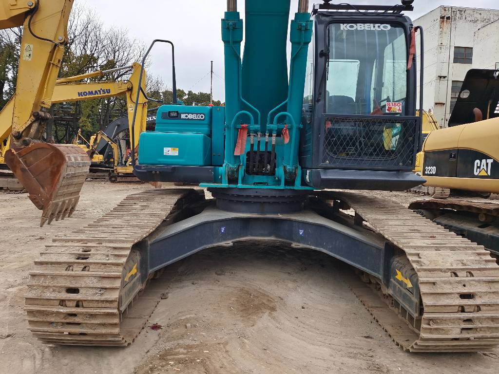 Kobelco SK 260 LC - Vikšrinis ekskavatorius: foto 5 Kobelco SK 260 LC - Vikšrinis ekskavatorius: foto 5