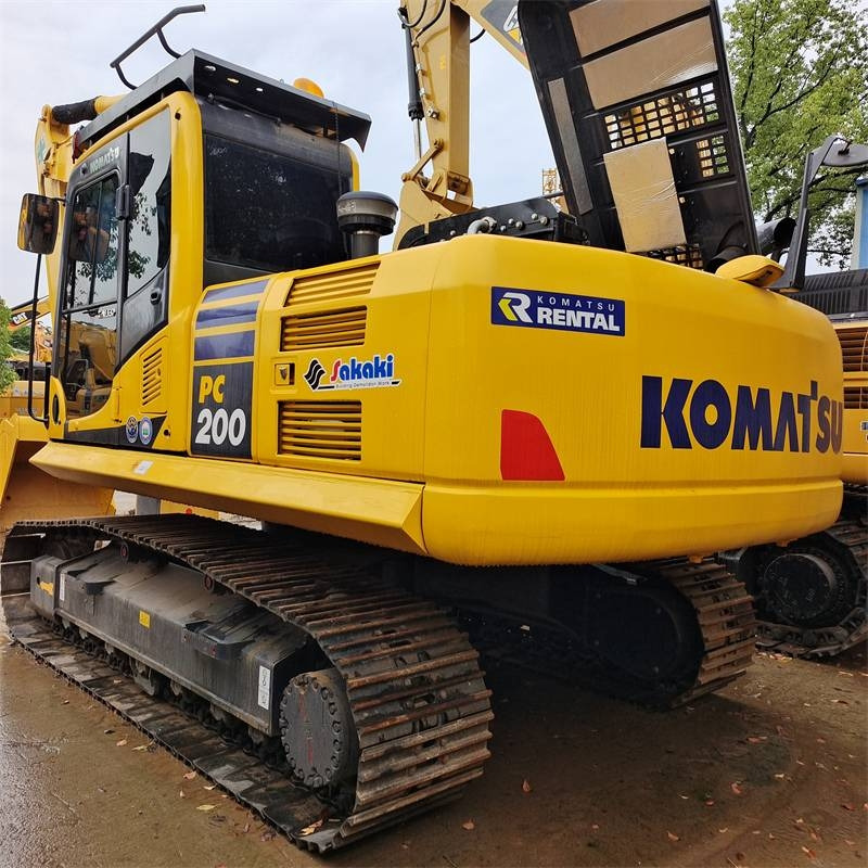 Komatsu PC 200 - Vikšrinis ekskavatorius: foto 1 Komatsu PC 200 - Vikšrinis ekskavatorius: foto 1