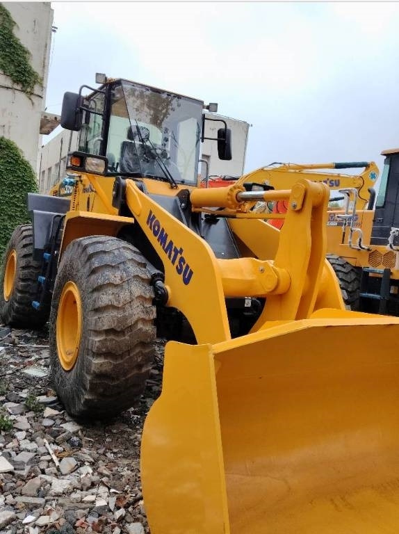Komatsu WA 320-5 - Ratinis krautuvas: foto 3 Komatsu WA 320-5 - Ratinis krautuvas: foto 3