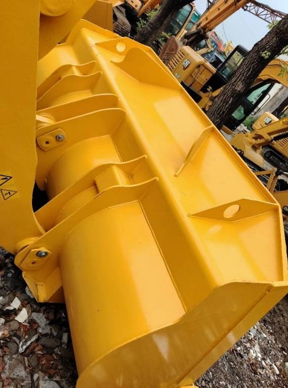 Komatsu WA 320-5 - Ratinis krautuvas: foto 4 Komatsu WA 320-5 - Ratinis krautuvas: foto 4