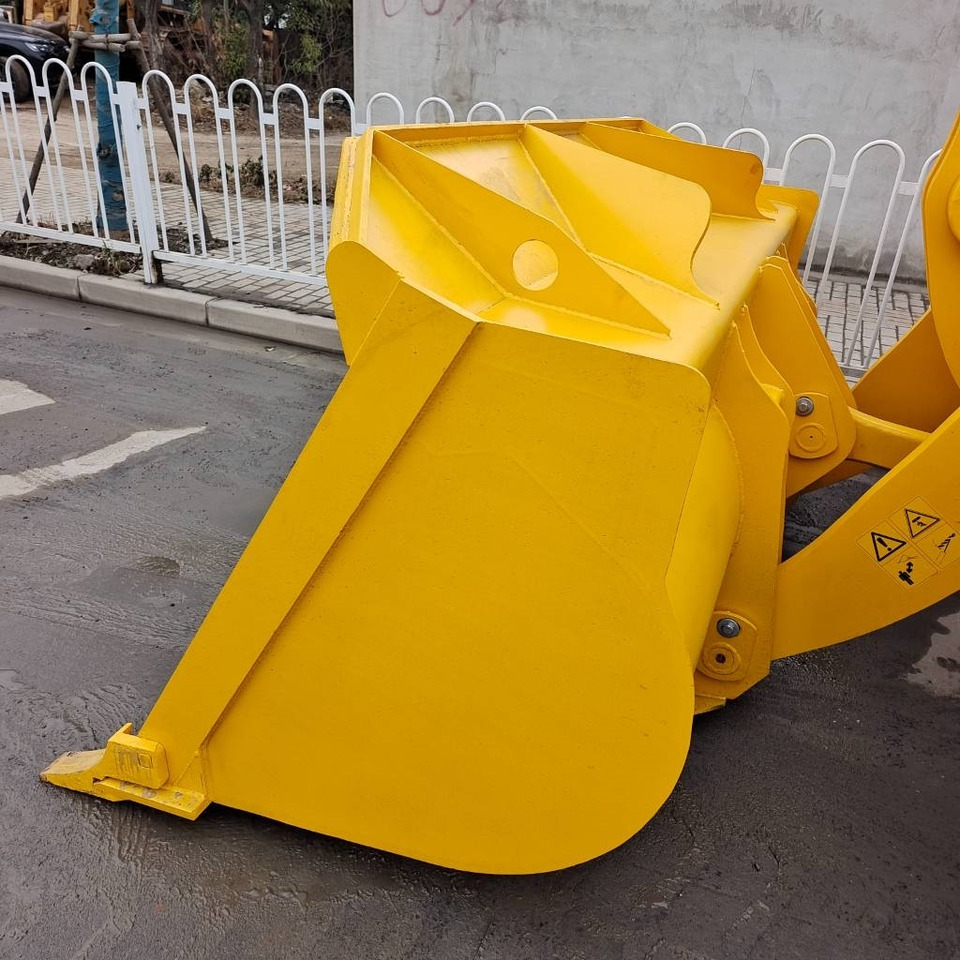 Komatsu WA 380 - Ratinis krautuvas: foto 2 Komatsu WA 380 - Ratinis krautuvas: foto 2