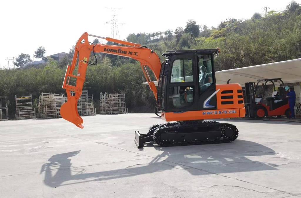 Lonking KWC6.0 100% New machine - Vikšrinis ekskavatorius: foto 1 Lonking KWC6.0 100% New machine - Vikšrinis ekskavatorius: foto 1