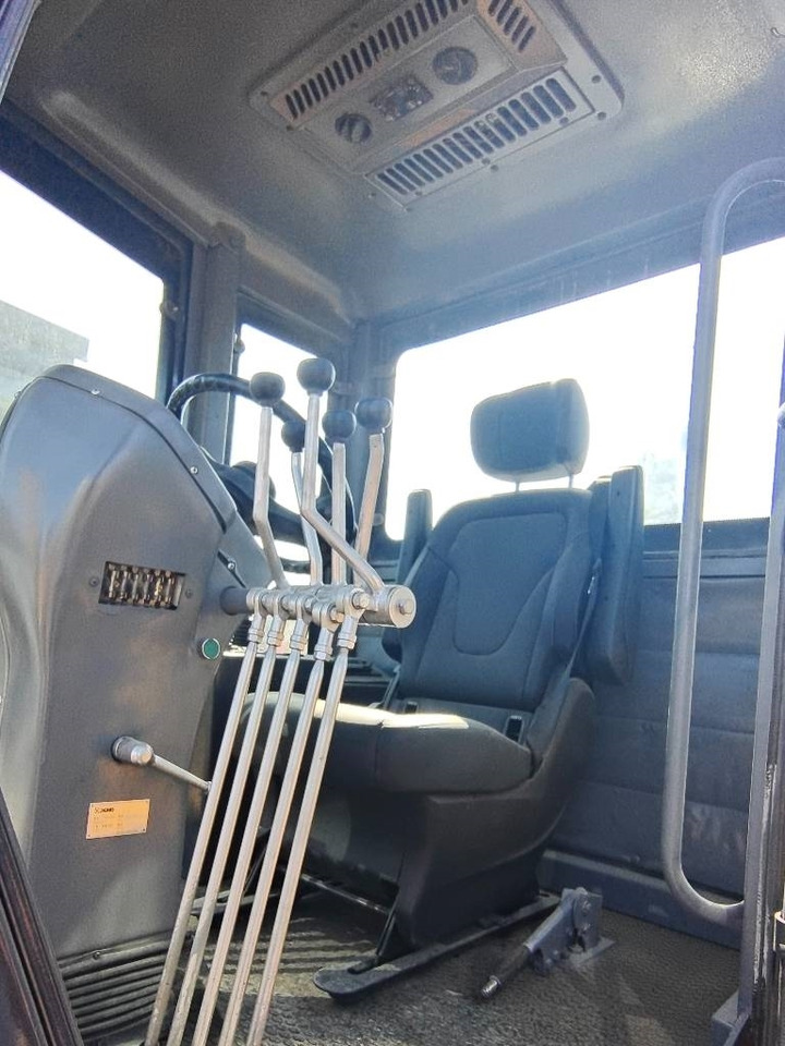 XCMG GR 180 - Vikšrinis ekskavatorius: foto 5 XCMG GR 180 - Vikšrinis ekskavatorius: foto 5