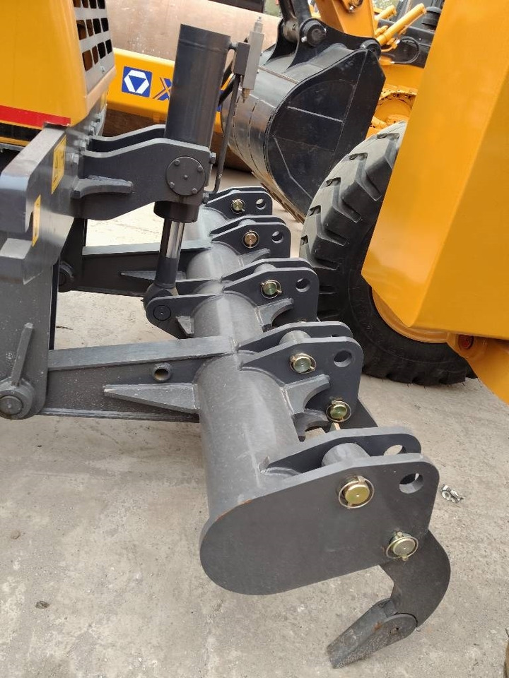 XCMG GR 2153 - Greideris: foto 4 XCMG GR 2153 - Greideris: foto 4