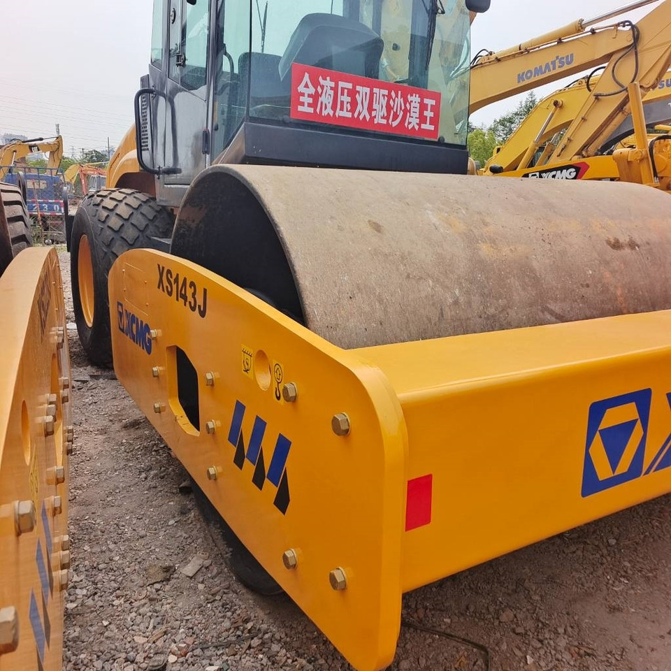 XCMG XS 143 J - Kompaktorius: foto 3 XCMG XS 143 J - Kompaktorius: foto 3