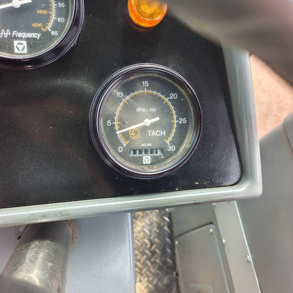 Kompaktorius XCMG XS 143J: foto 16