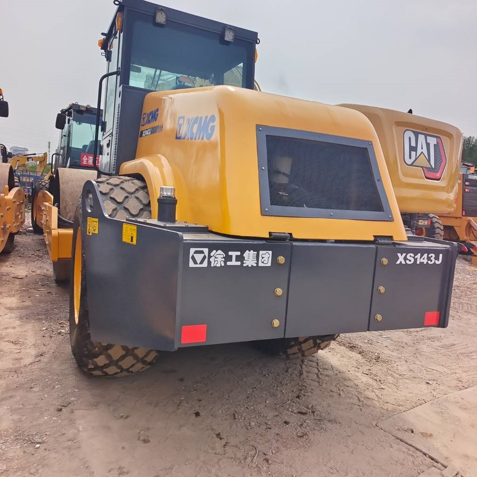 Kompaktorius XCMG XS 143J: foto 7