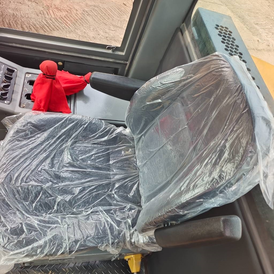 Kompaktorius XCMG XS 143J: foto 18