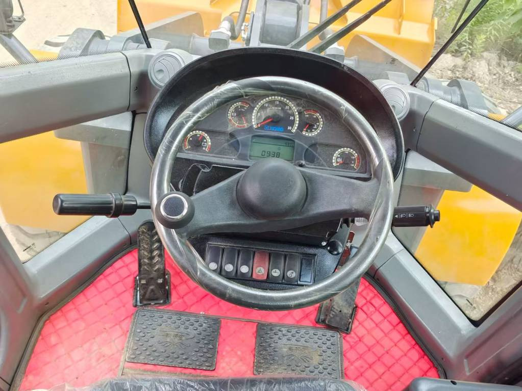 XCMG ZL 50 GN - Ratinis krautuvas: foto 3 XCMG ZL 50 GN - Ratinis krautuvas: foto 3