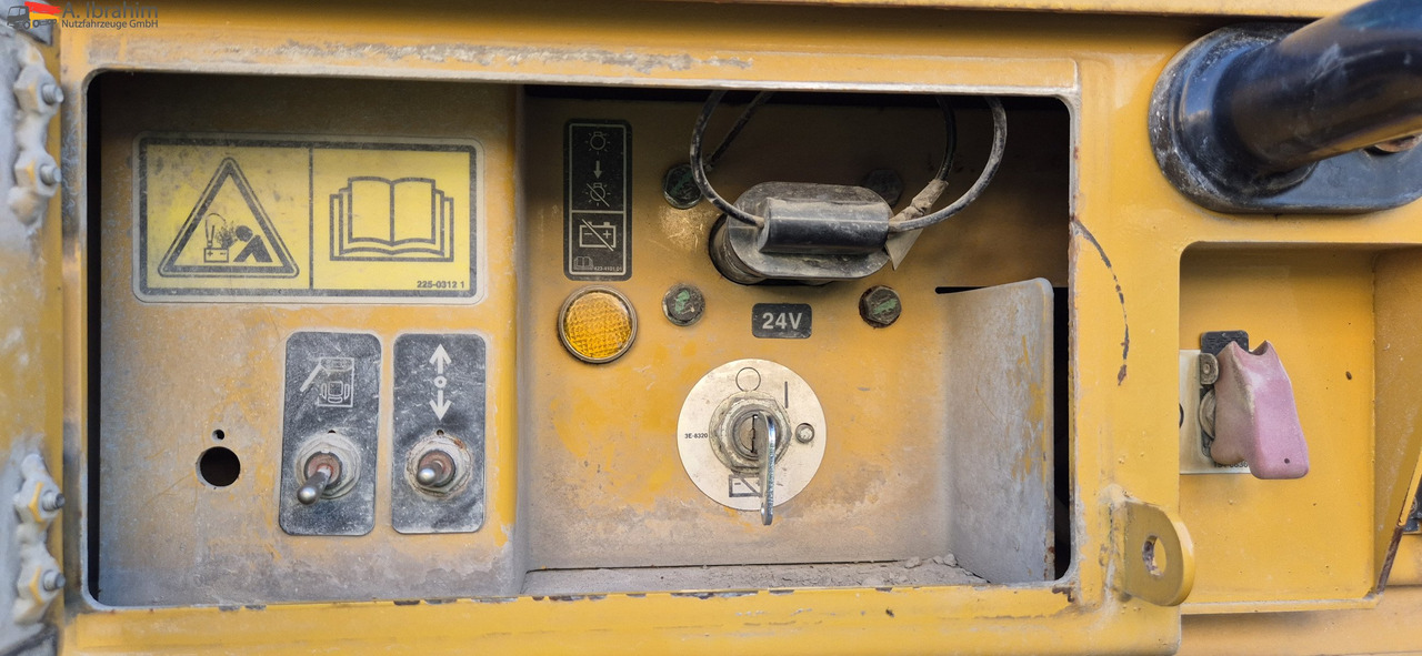 CAT 966 MXE | CAT Payload System | Klimaanlage | Rückfahrkamera | Schaufel - Ratinis krautuvas: foto 5 CAT 966 MXE | CAT Payload System | Klimaanlage | Rückfahrkamera | Schaufel - Ratinis krautuvas: foto 5