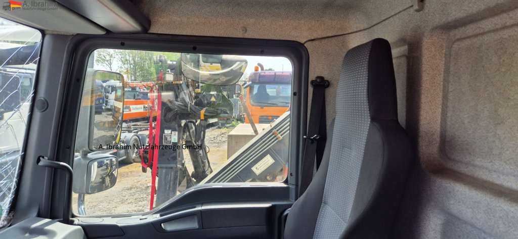 MAN TGL 8.150 4X2 BL Unfallschaden bedingt fahrbereit, Motor ok - Komercinis automobilis: foto 3 MAN TGL 8.150 4X2 BL Unfallschaden bedingt fahrbereit, Motor ok - Komercinis automobilis: foto 3
