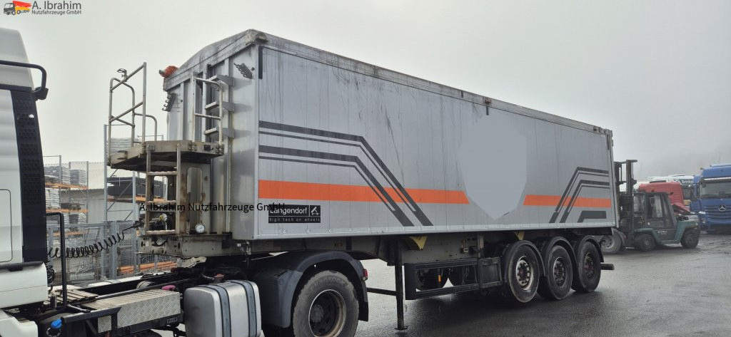 Langendorf SK39A0100A Unfallschaden!! hat gelegen. fahrbereit !!! - Savivartis puspriekabė: foto 1 Langendorf SK39A0100A Unfallschaden!! hat gelegen. fahrbereit !!! - Savivartis puspriekabė: foto 1