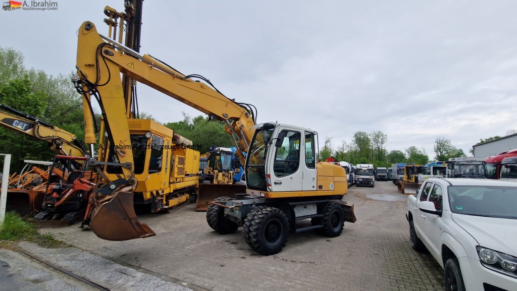 Liebherr A316 Schnellwechsler, Hammerverrohrung, Verstellausleger - Mini ekskavatorius: foto 1 Liebherr A316 Schnellwechsler, Hammerverrohrung, Verstellausleger - Mini ekskavatorius: foto 1