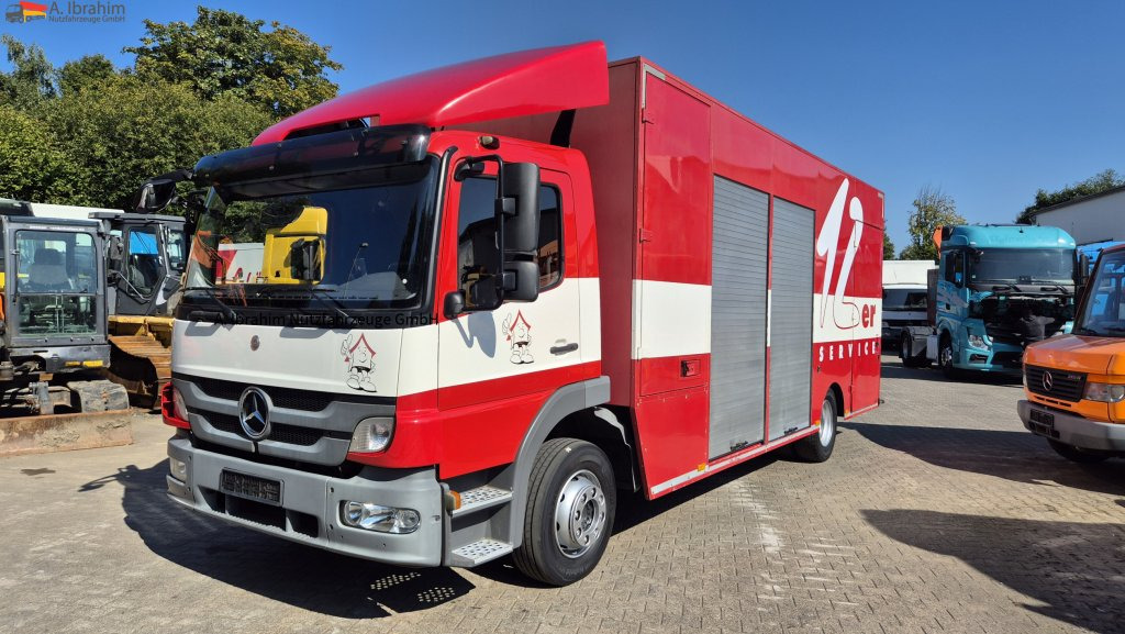 Mercedes-Benz 1222 Werkstattkoffer mit Regalsystem - Furgonas sunkvežimis: foto 1 Mercedes-Benz 1222 Werkstattkoffer mit Regalsystem - Furgonas sunkvežimis: foto 1