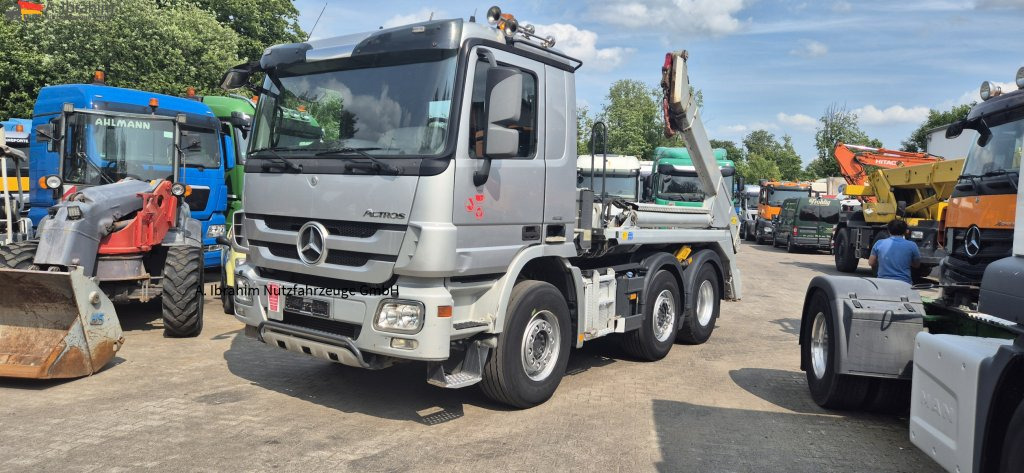 Mercedes-Benz 2544 L Meiller Absetzkipper 6x2, Vorlauf-Lenkachse - Nuožulnaus pakėlimo ant platformos sunkvežimis: foto 1 Mercedes-Benz 2544 L Meiller Absetzkipper 6x2, Vorlauf-Lenkachse - Nuožulnaus pakėlimo ant platformos sunkvežimis: foto 1